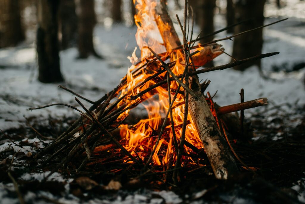 Ognisko w czasie zimy